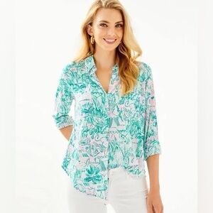 Lilly Pulitzer Seaview Button Down – XS – Tropical Print